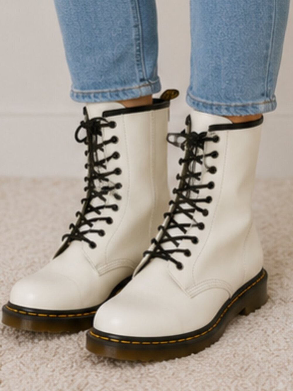 Dr. Martens white size 7 women’s